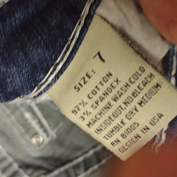 L.A. Idol Jean capris size 7 - Picture 6 of 7